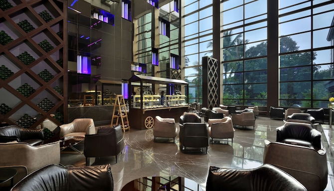 Radisson Blu Atria Bengaluru - Tea and Wine Lounge
