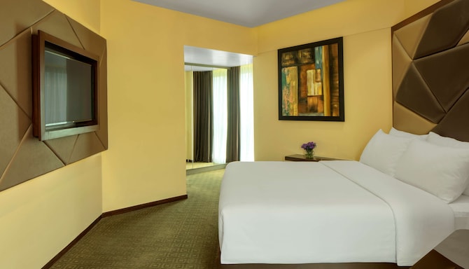 Radisson Blu Atria Bengaluru - Suite