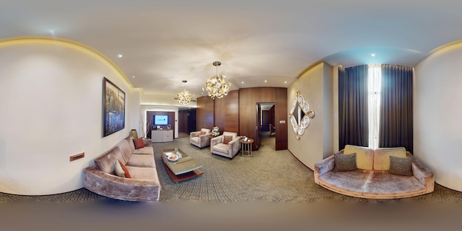 Radisson Blu Atria Bengaluru - Presidential Suite Living Room
