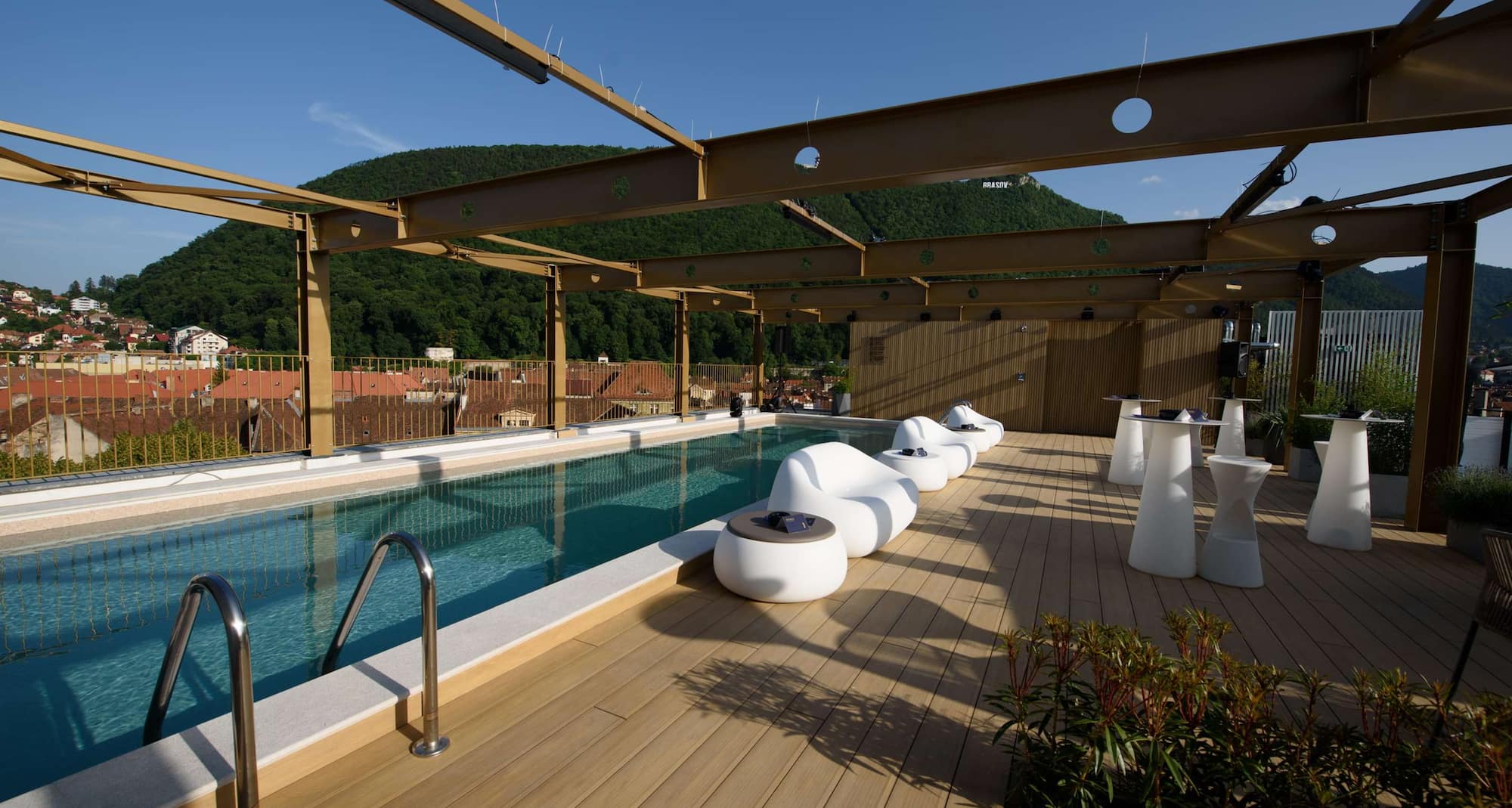 Radisson Blu Aurum Hotel, Brasov - Etheris Pool