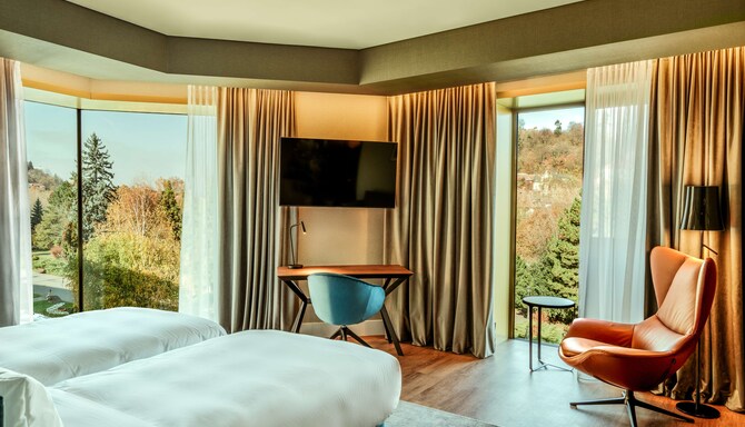 Radisson Blu Aurum Hotel, Brasov - Junior Suite twin bedroom