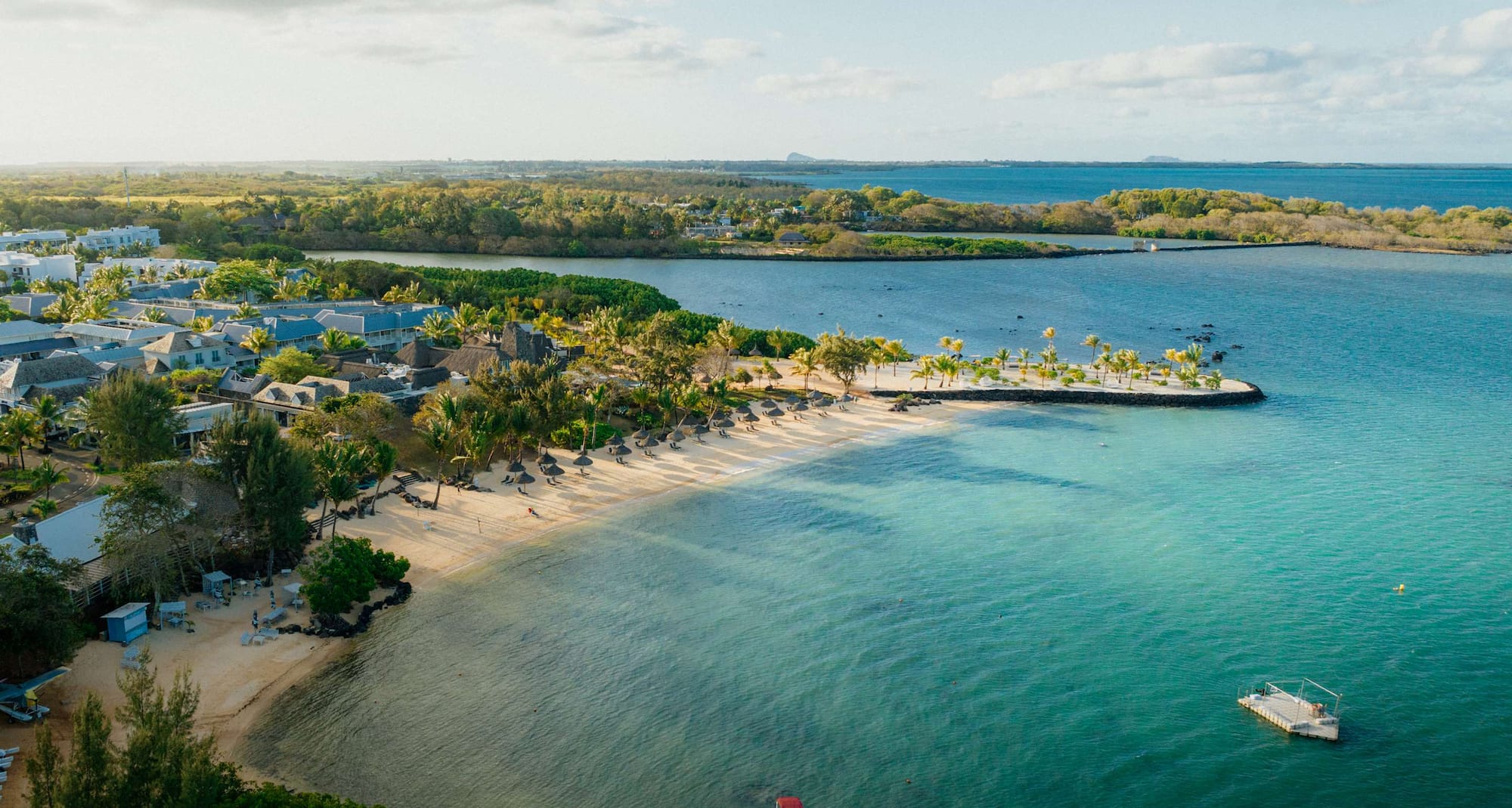 {slide.slideData.multimedia.alternateText}