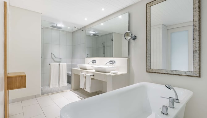 Radisson Blu Azuri Resort & Spa, Mauritius - Bathroom