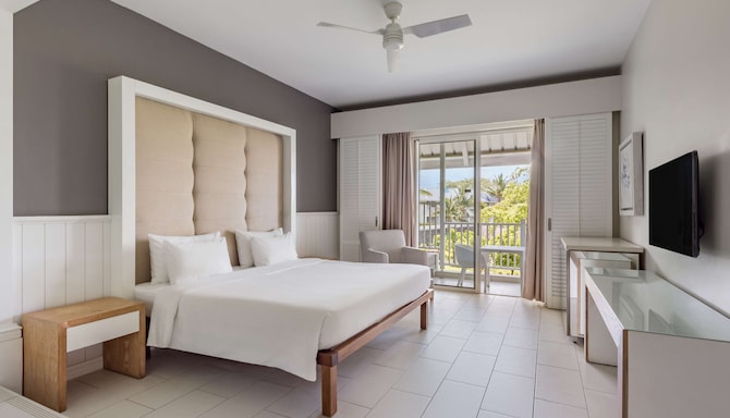 Radisson Blu Azuri Resort & Spa, Mauritius - Premium Room garden view