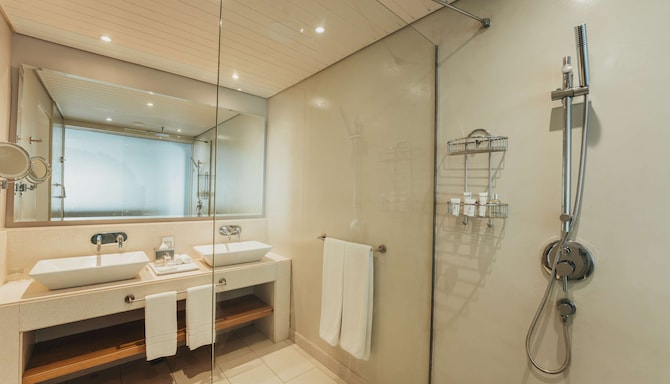 Radisson Blu Azuri Resort & Spa, Mauritius - حمام الجناح