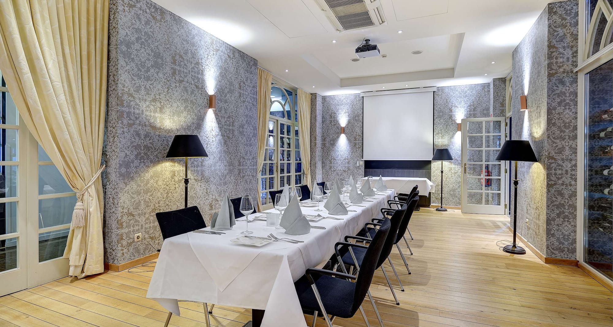 Radisson Blu Balmoral Hotel - Salon Marie-Henriette