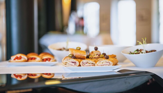 Radisson Blu Balmoral Hotel - Lunch buffet
