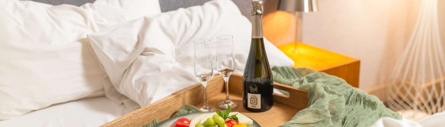 Radisson Blu Belorusskaya Hotel, Moscow - Romantic set