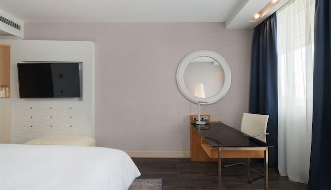 Radisson Blu Belorusskaya Hotel, Moscow - Standard Room