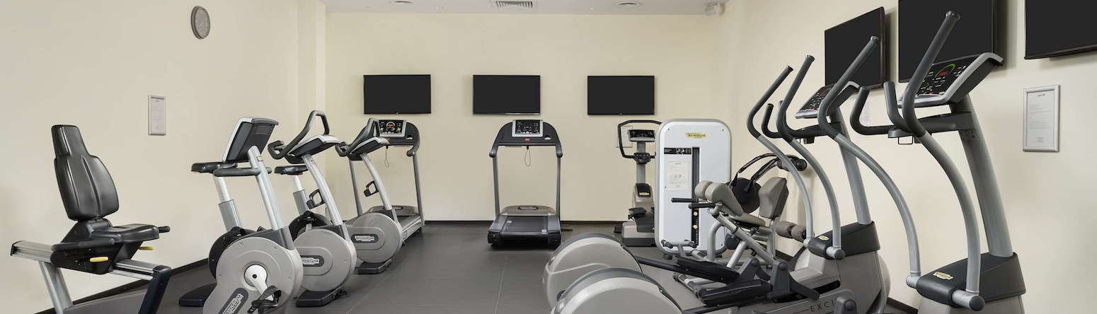 Radisson Blu Belorusskaya Hotel, Moscow - Fitness Center Cardio