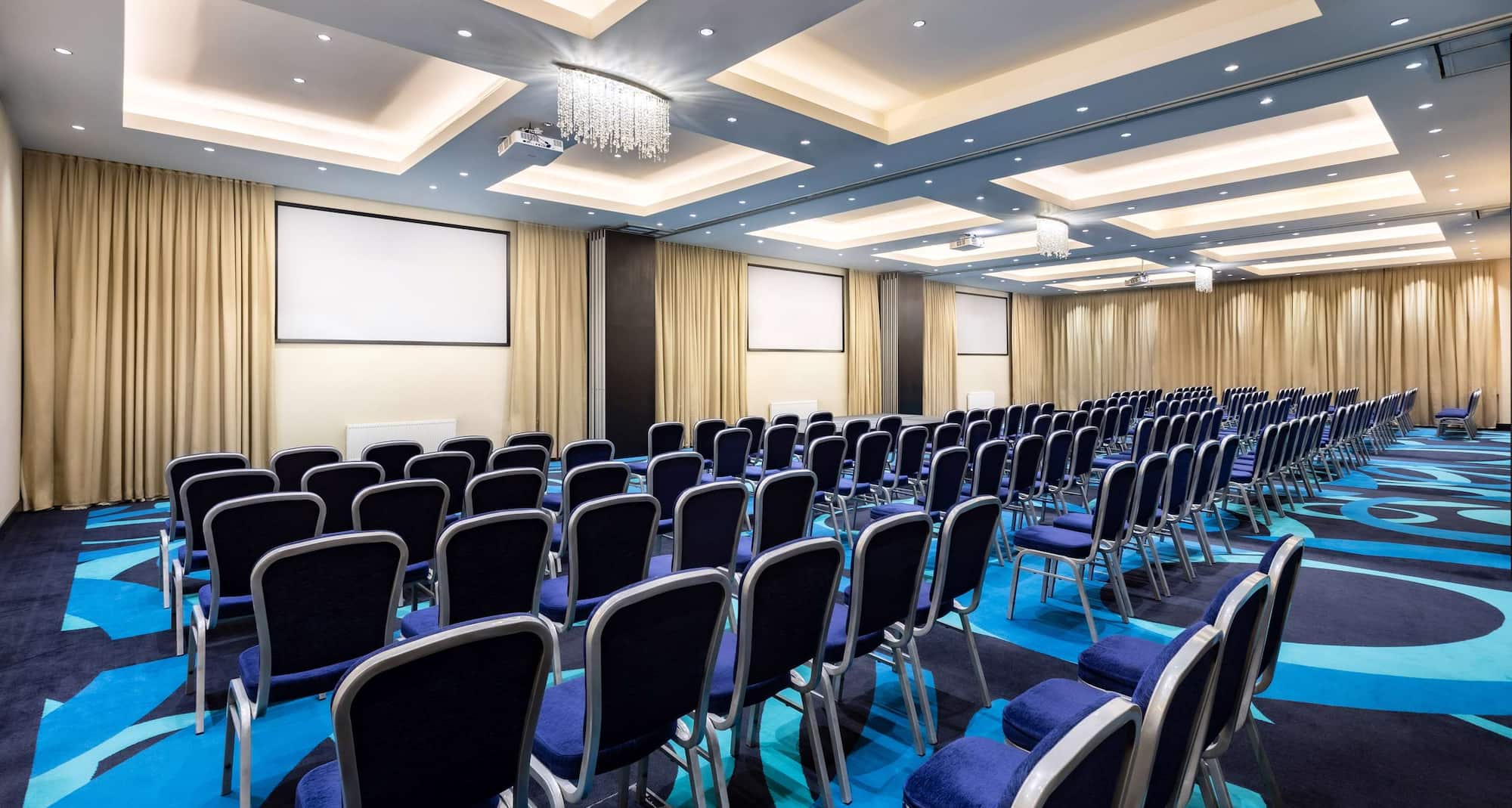 Radisson Blu Belorusskaya Hotel, Moscow - Мюзик-холл