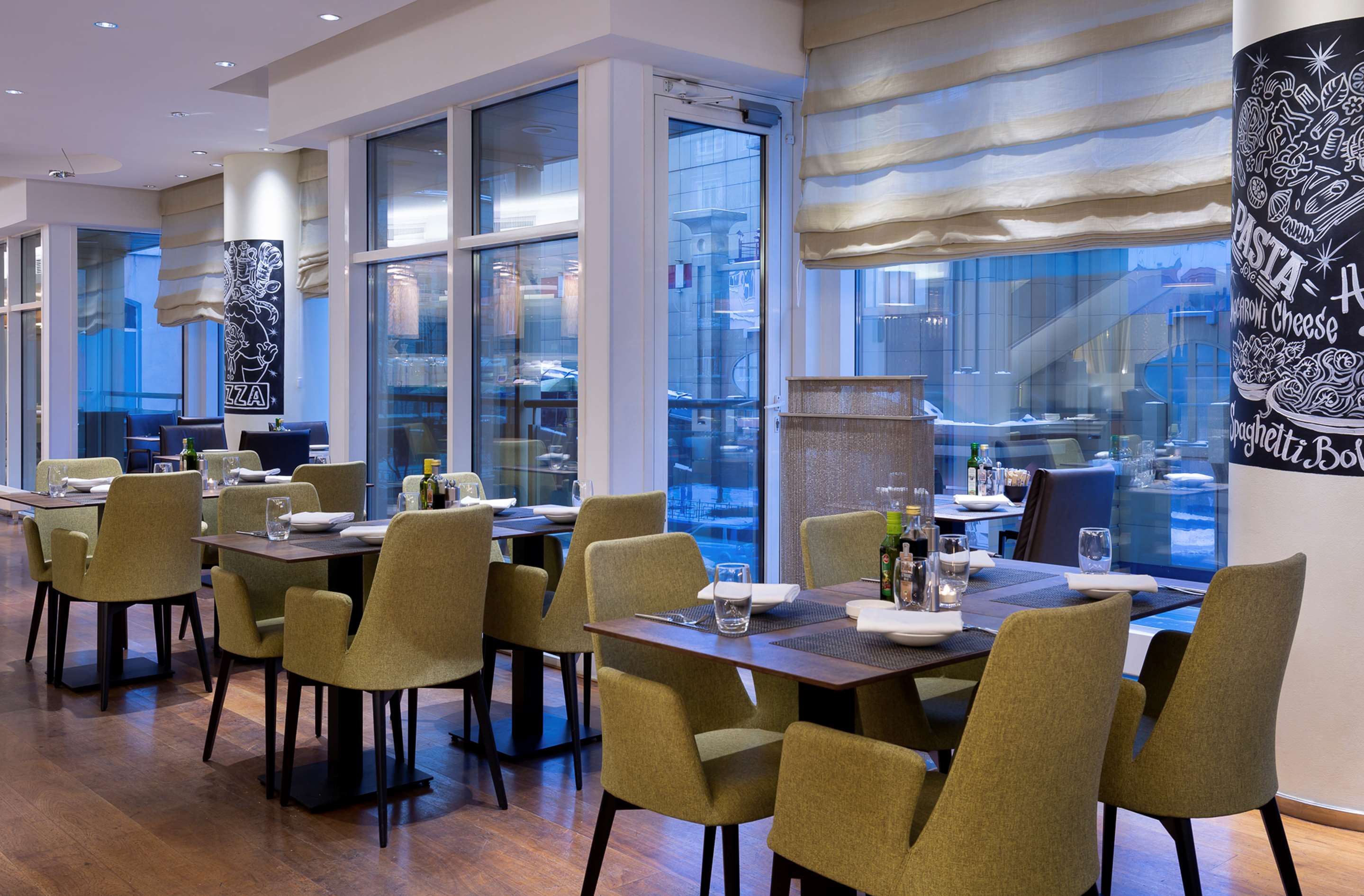 Visit Our Italian Restaurant In Moscow - Book Now Radisson Blu
