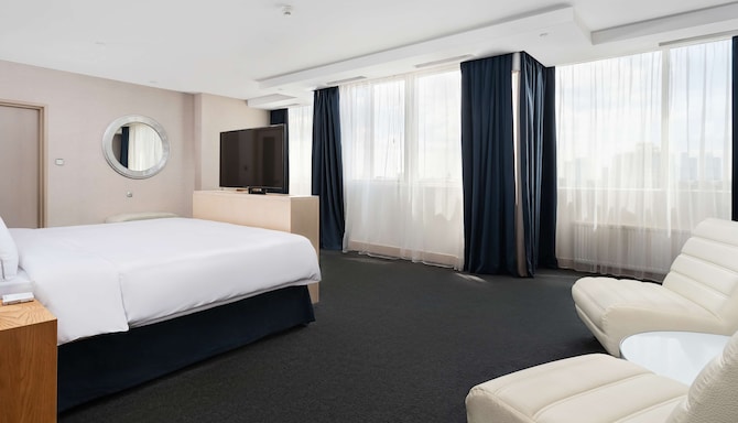Radisson Blu Belorusskaya Hotel, Moscow - Executive Suite