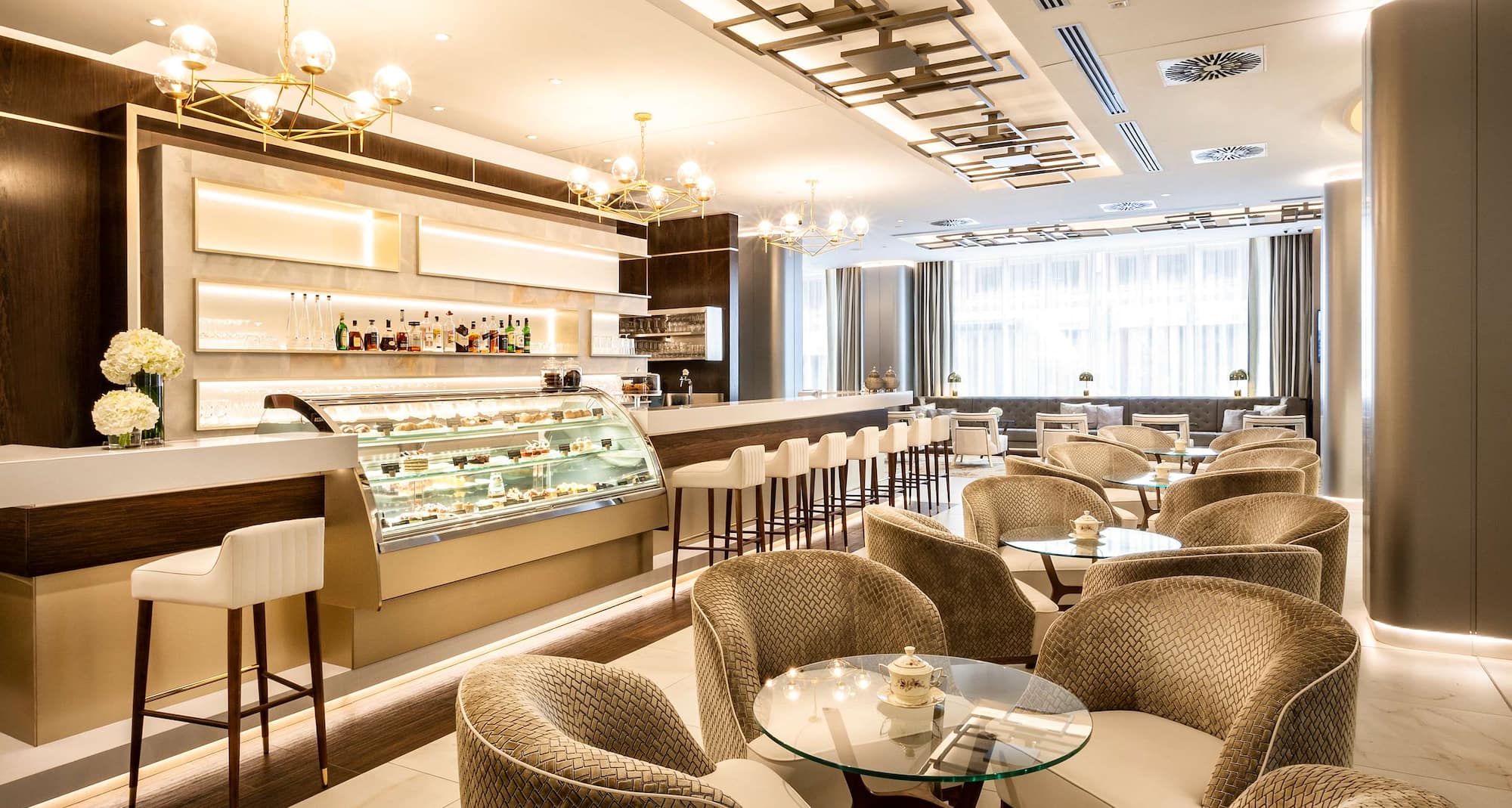 Radisson Blu B�ke Hotel, Budapest - Bar du Zsolnay Café