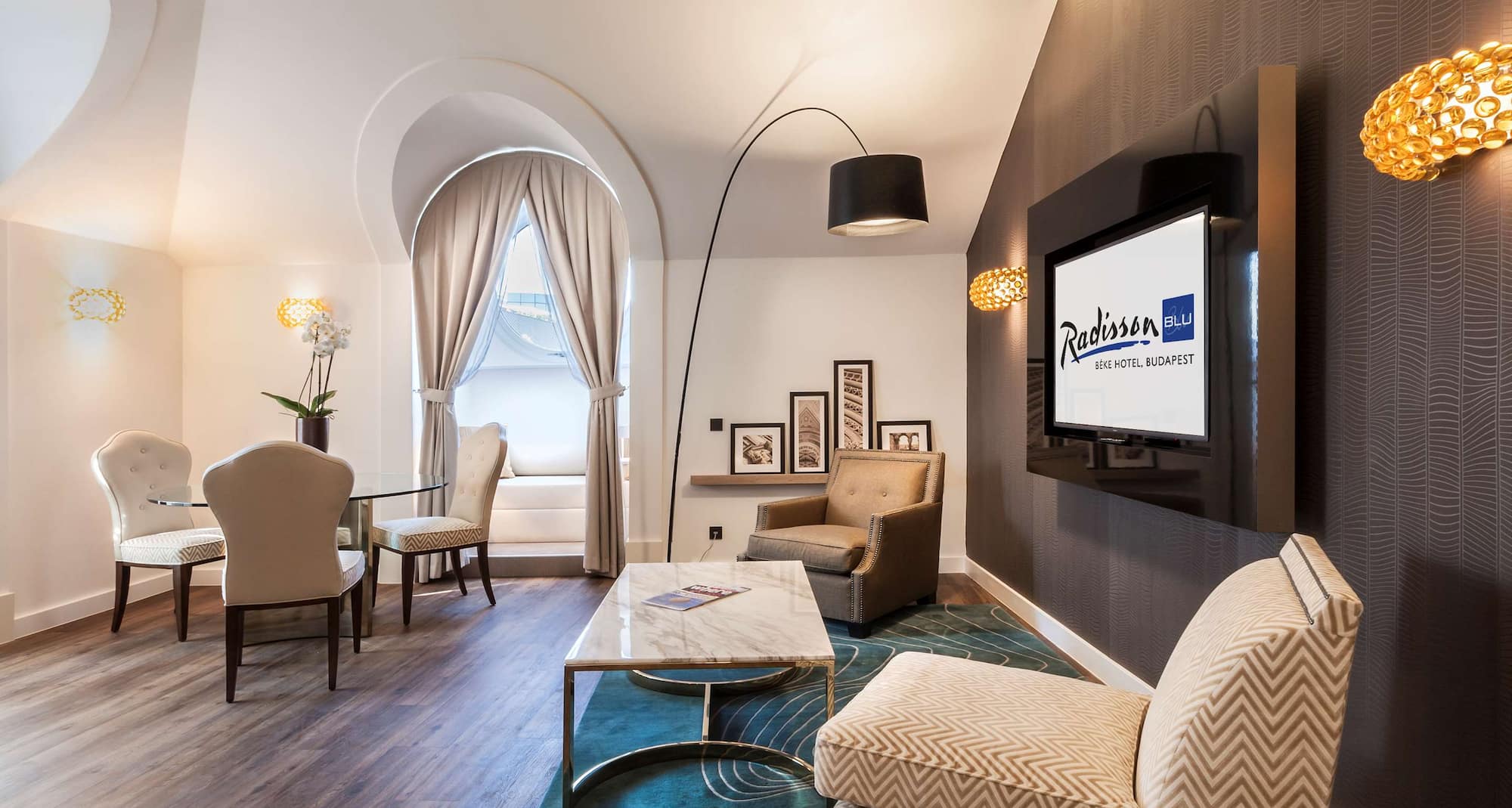 Radisson Blu B�ke Hotel, Budapest - Suite living area