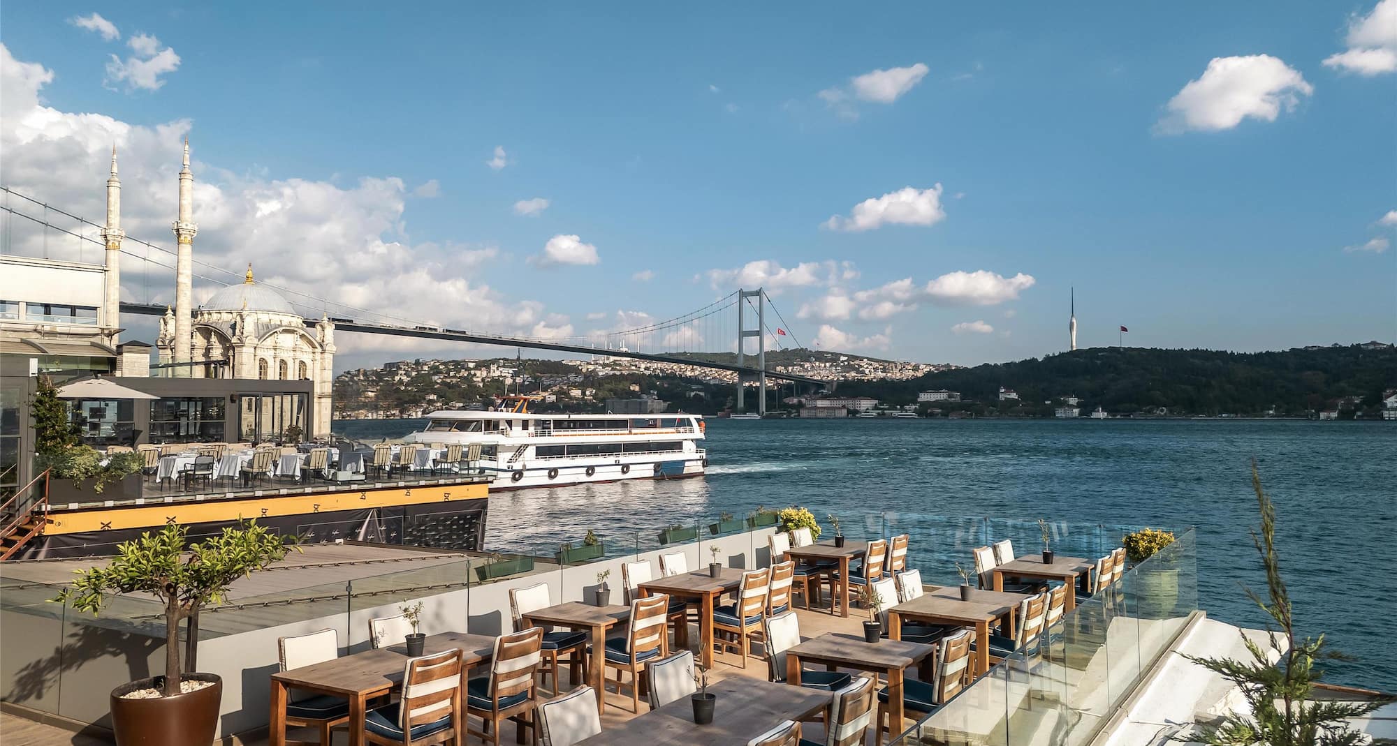 Radisson Blu Bosphorus Hotel, Istanbul - Cruise Lounge Outdoor