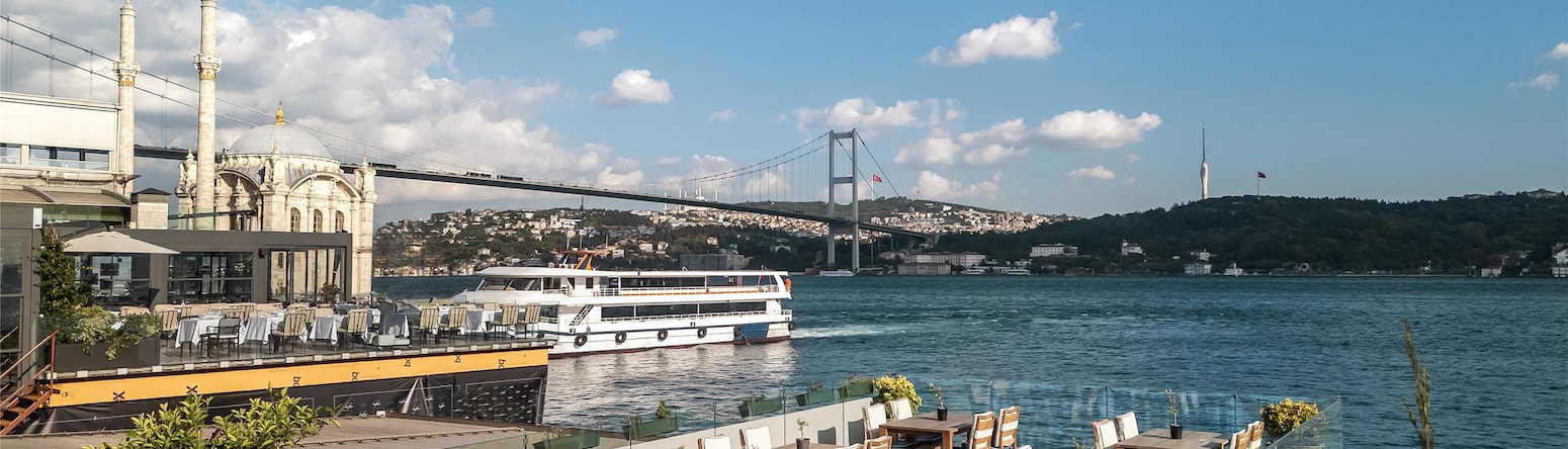 Radisson Blu Bosphorus Hotel, Istanbul - Cruise Lounge Outdoor