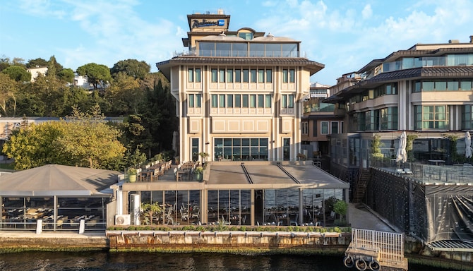 Radisson Blu Bosphorus Hotel, Istanbul - Exterior front