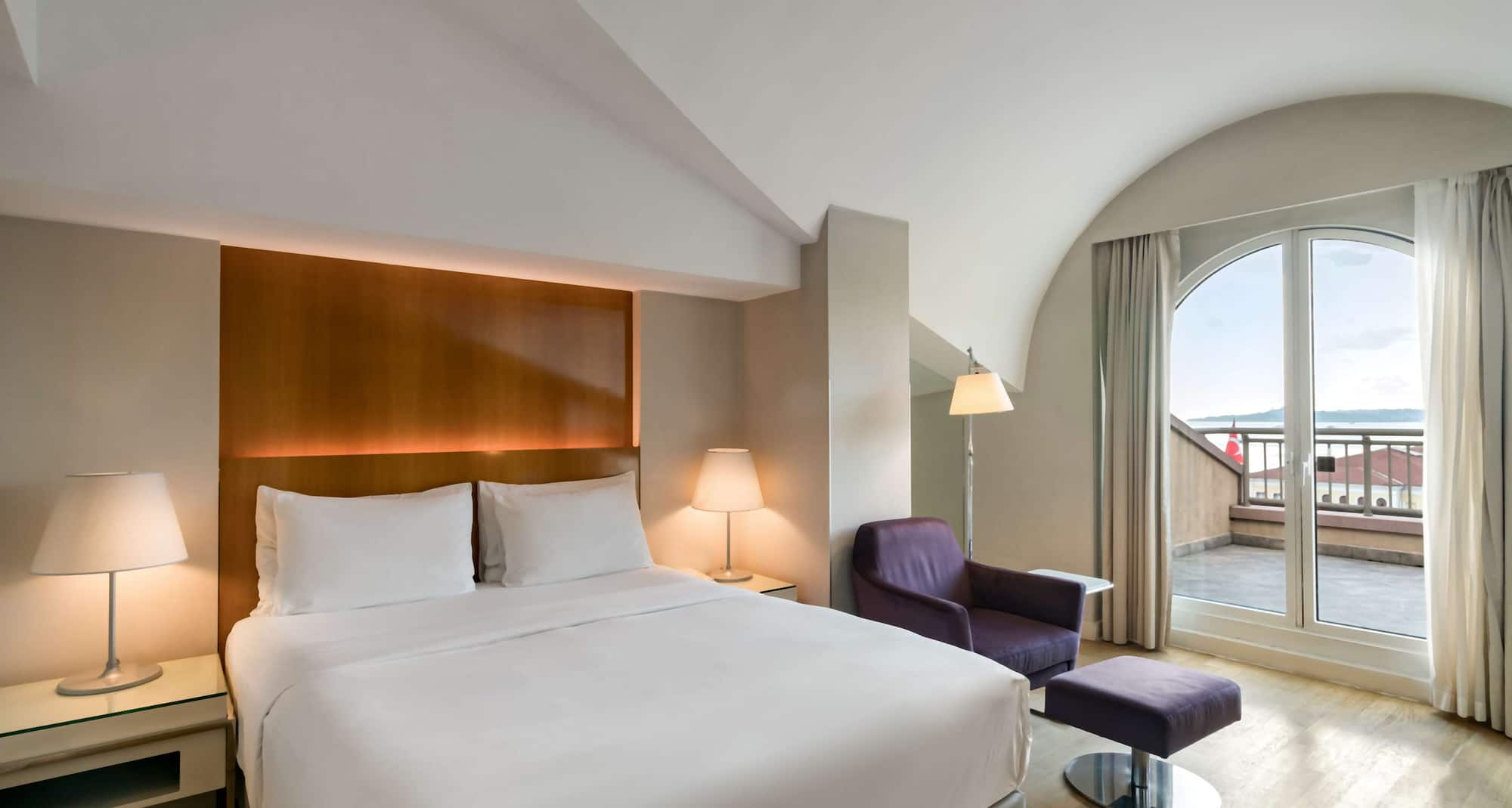 Radisson Blu Bosphorus Hotel, Istanbul - Premium room with terrace