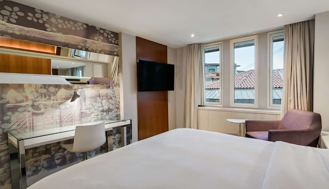 Radisson Blu Bosphorus Hotel, Istanbul - Superior Room with city view