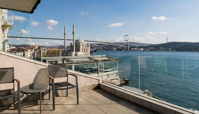 Radisson Blu Bosphorus Hotel, Istanbul - Suite with Terrace