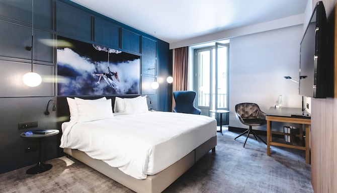 Radisson Blu Boutique Hotel, Madrid Prado - Superior Room
