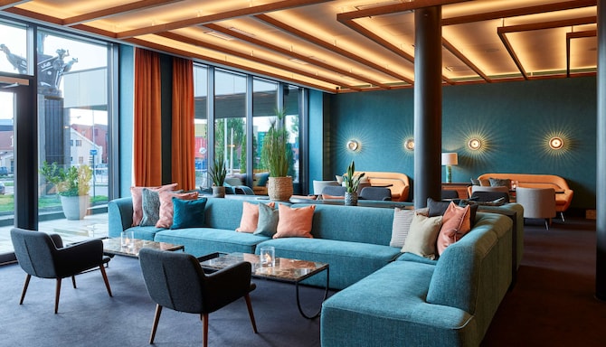 Radisson Blu Caledonien Hotel, Kristiansand - Lounge area in hotel lobby