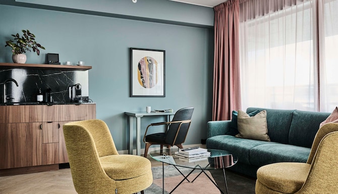 Radisson Blu Caledonien Hotel, Kristiansand - One Bedroom Suite with balcony