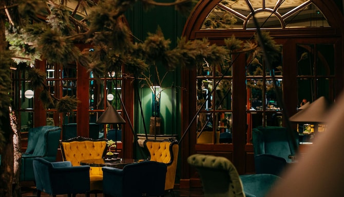 Radisson Blu Carlton Hotel, Bratislava - Mirror bar interior
