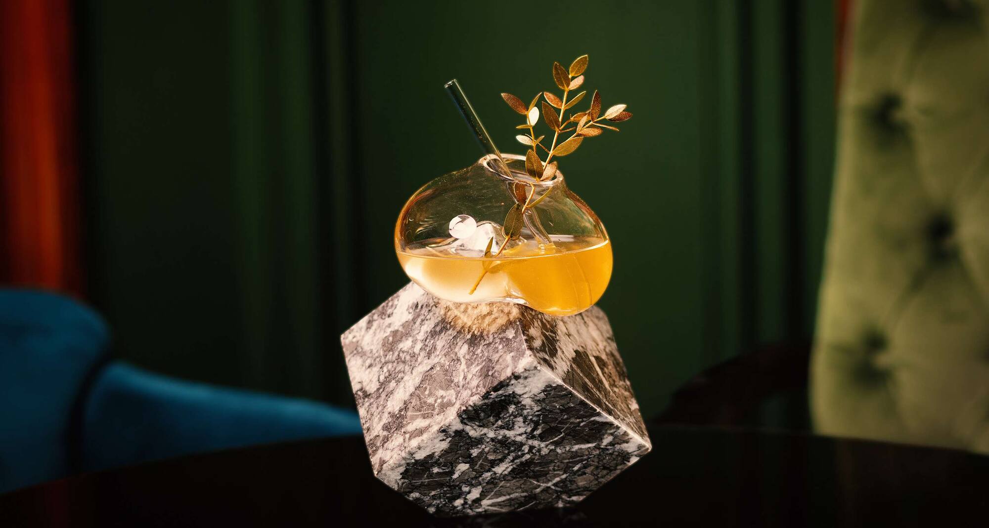 Radisson Blu Carlton Hotel, Bratislava - Mirror Bar - Marble Cocktail