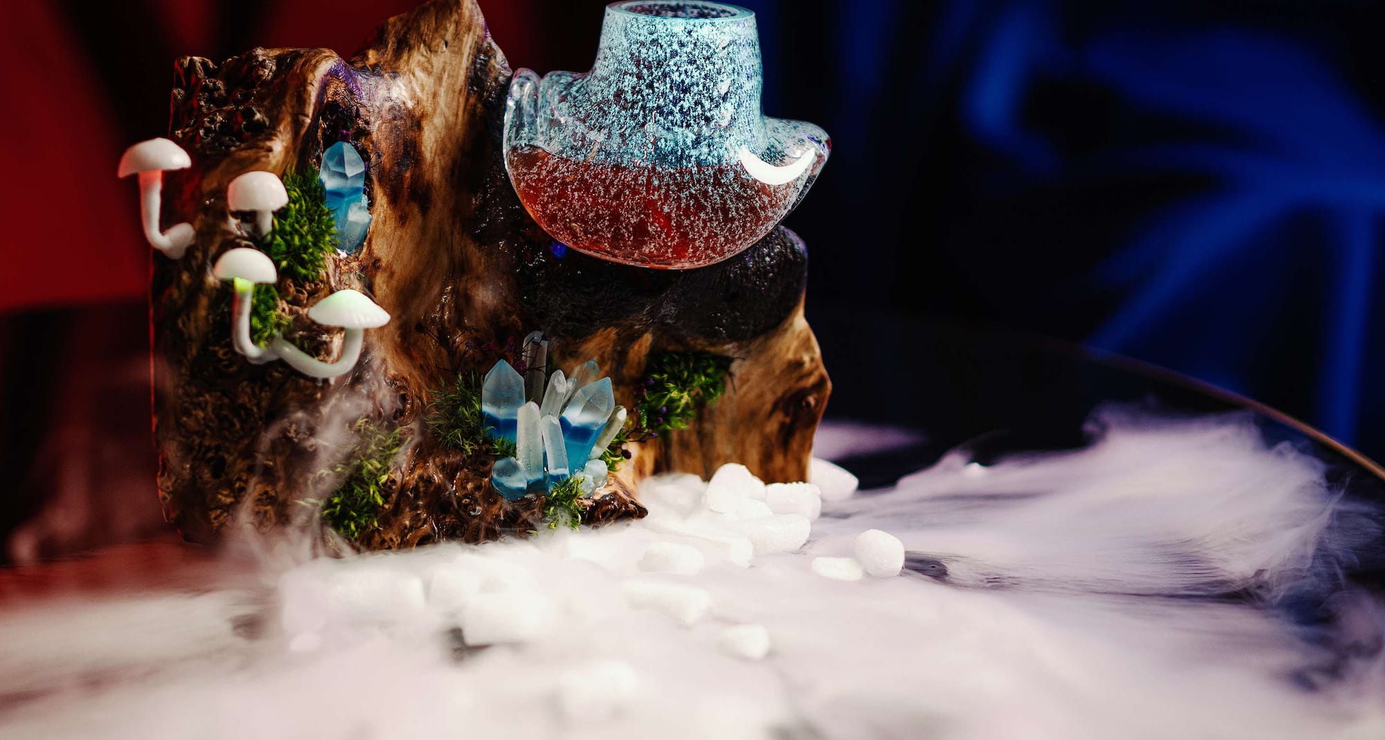 Radisson Blu Carlton Hotel, Bratislava - Mirror Bar - Planet Cocktail