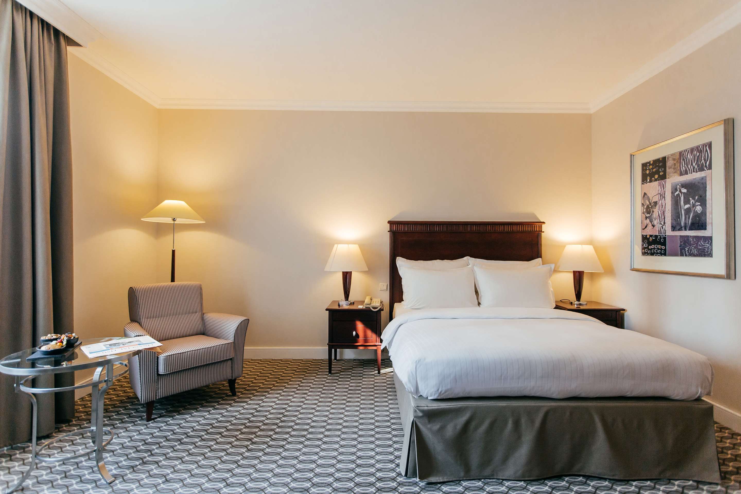 Hotel Rooms & Suites in Bratislava | Radisson Blu Carlton Hotel