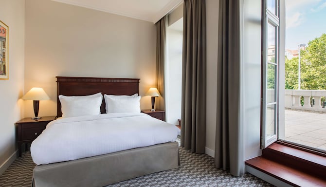 Radisson Blu Carlton Hotel, Bratislava - Premium Room with Terrace