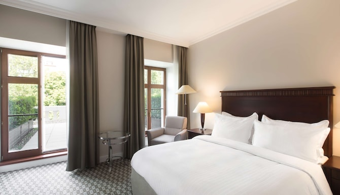 Radisson Blu Carlton Hotel, Bratislava - Premium Room with Terrace