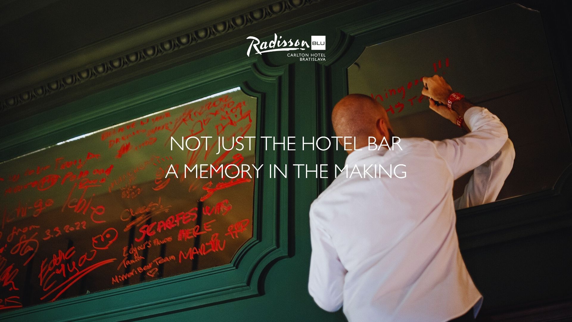 Radisson Blu Carlton Hotel, Bratislava - Mirror Bar