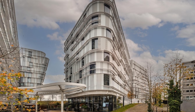 Radisson Blu CDG Airport Terminal Hotel, Paris - Hotel Buliding