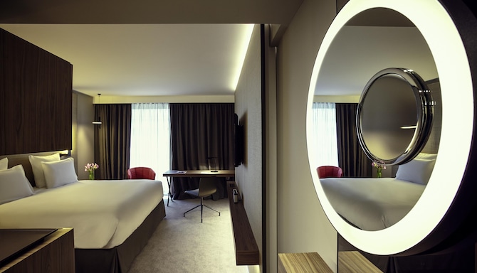 Radisson Blu CDG Airport Terminal Hotel, Paris - Guest Room