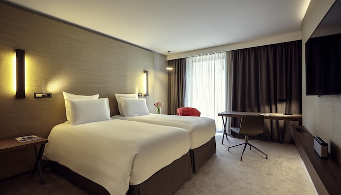 Radisson Blu CDG Airport Terminal Hotel, Paris - Guest Room