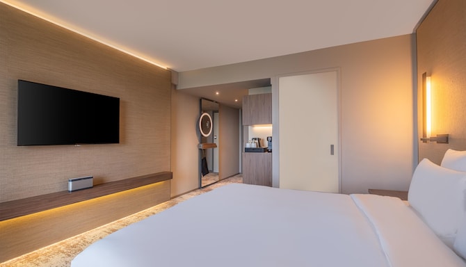 Radisson Blu CDG Airport Terminal Hotel, Paris - Premium Room