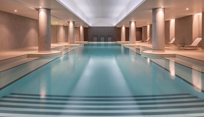Radisson Blu CDG Airport Terminal Hotel, Paris - Indoor Swimming Pool