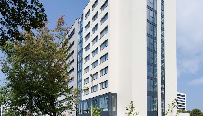 Radisson Blu Conference Hotel, Dusseldorf - Hotel Exterior
