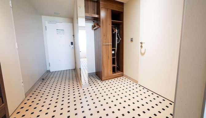 Radisson Blu Conference Hotel, Dusseldorf - Family Stay Connected Rooms