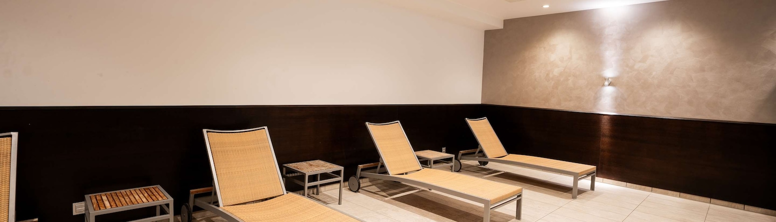 Radisson Blu Conference Hotel, Dusseldorf - Wellness Area