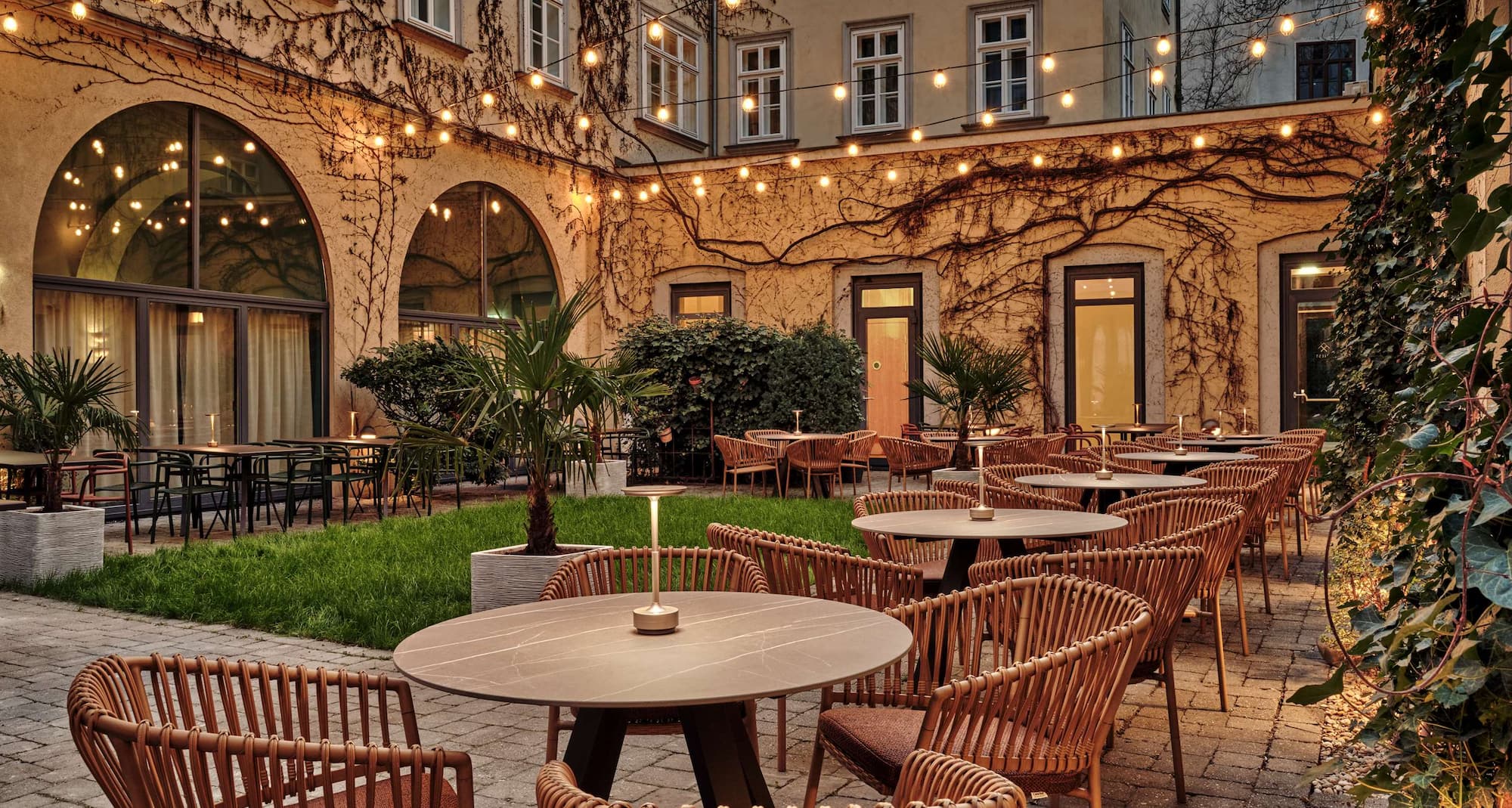 Radisson Blu Das Triest Hotel, Vienna - Silver Bar Terrace
