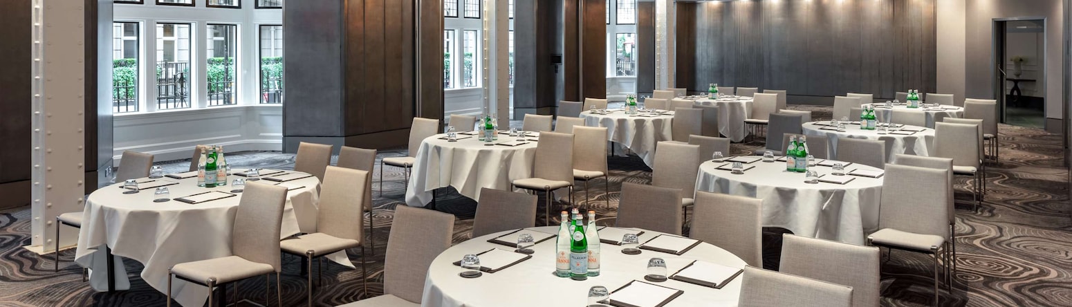 Radisson Blu Edwardian Bloomsbury Street Hotel, London - Folio Suite