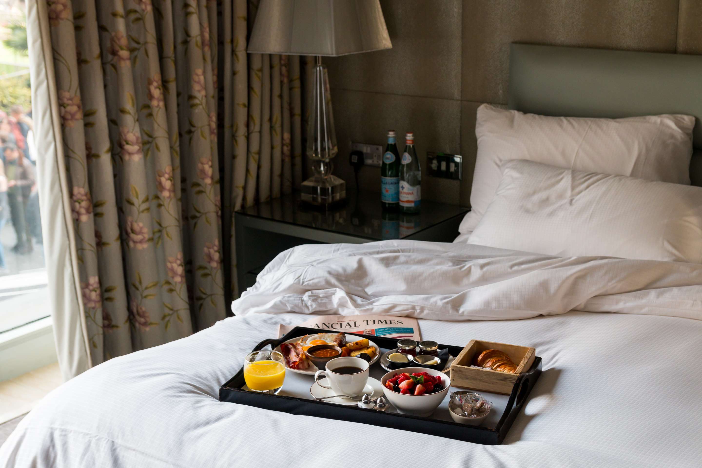 radisson blu pillows uk
