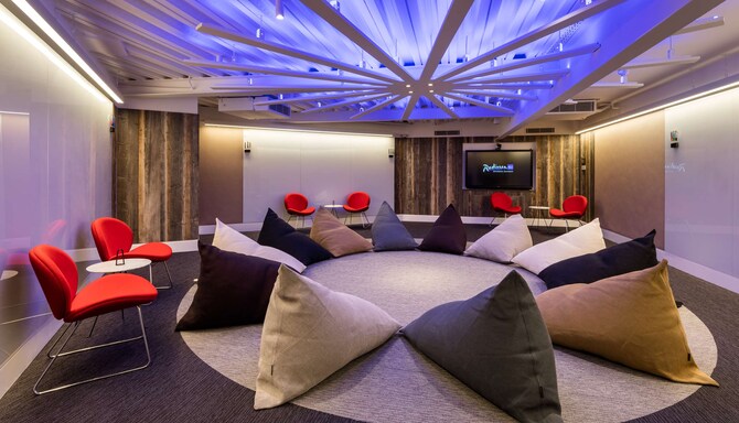 Radisson Blu Edwardian Heathrow Hotel - Brain Box Meeting Room
