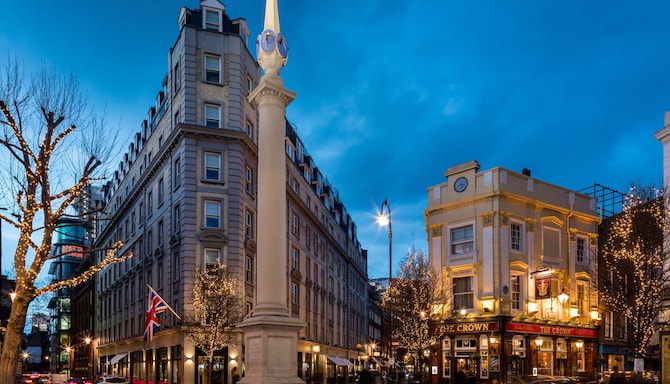 Radisson Blu Edwardian Mercer Street Hotel - Mercer Street Hotel Exterior Night
