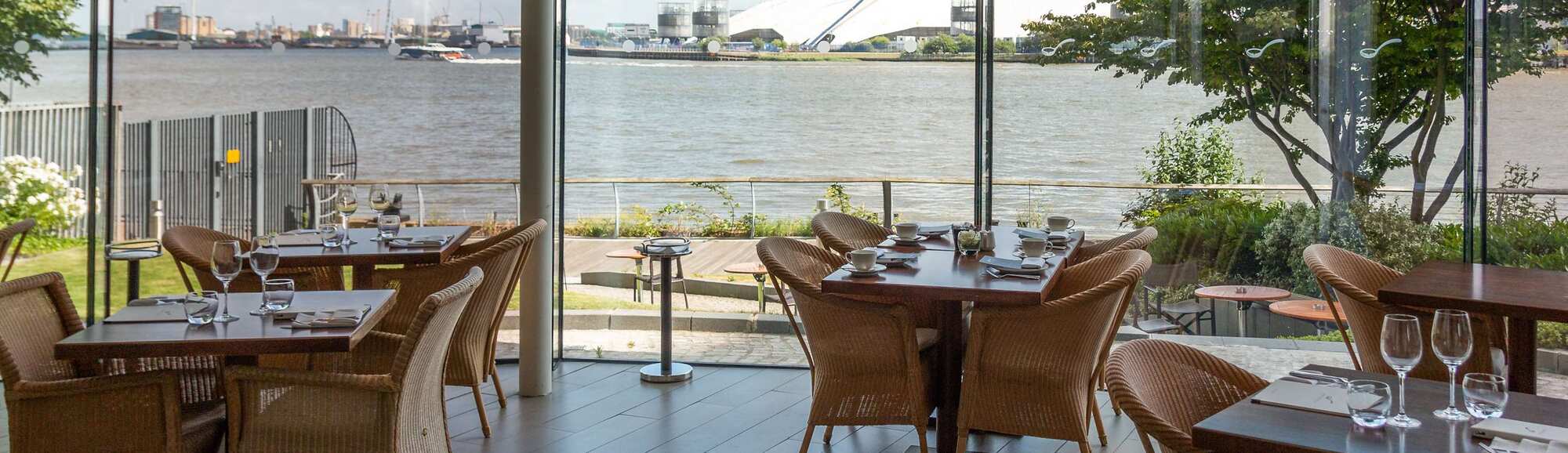 Radisson Blu Edwardian New Providence Wharf Hotel - Scoff and Banter NPW Interior