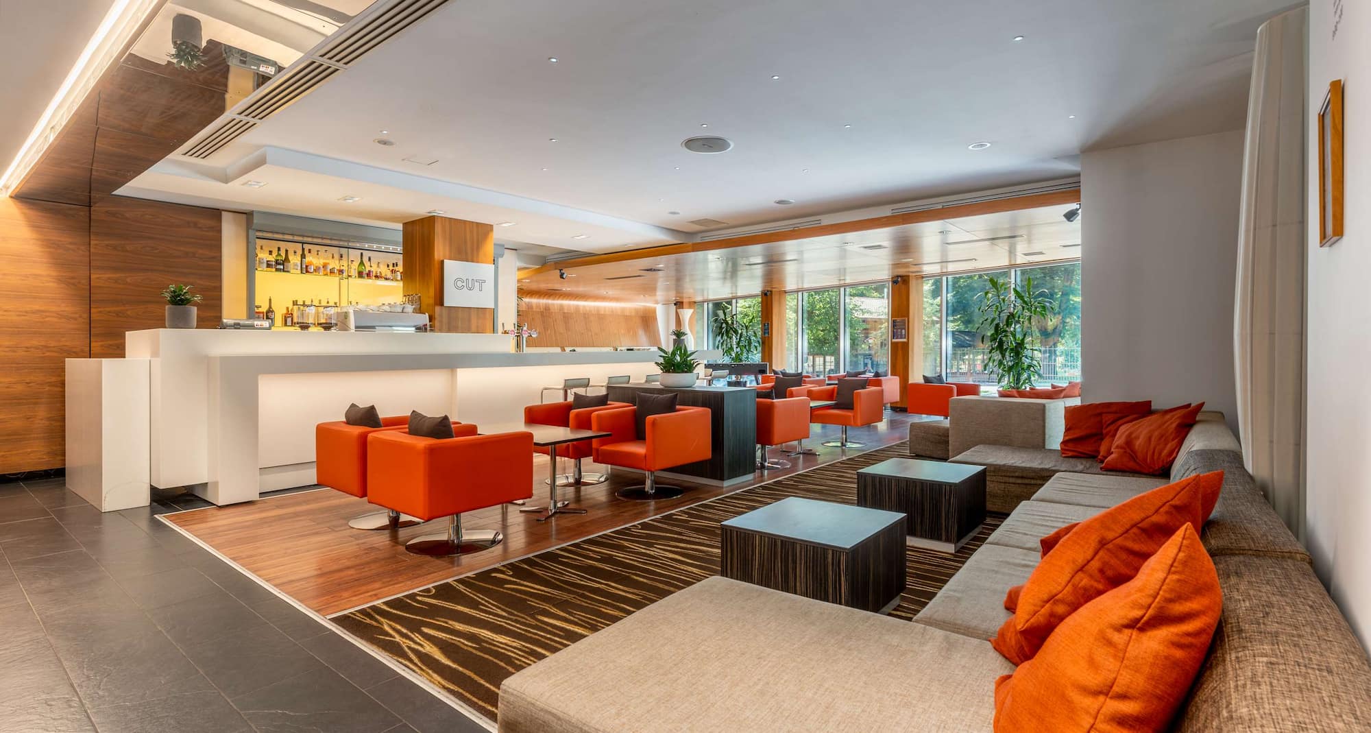Radisson Blu Elizabete Hotel, Riga - Lobby Bar CUT